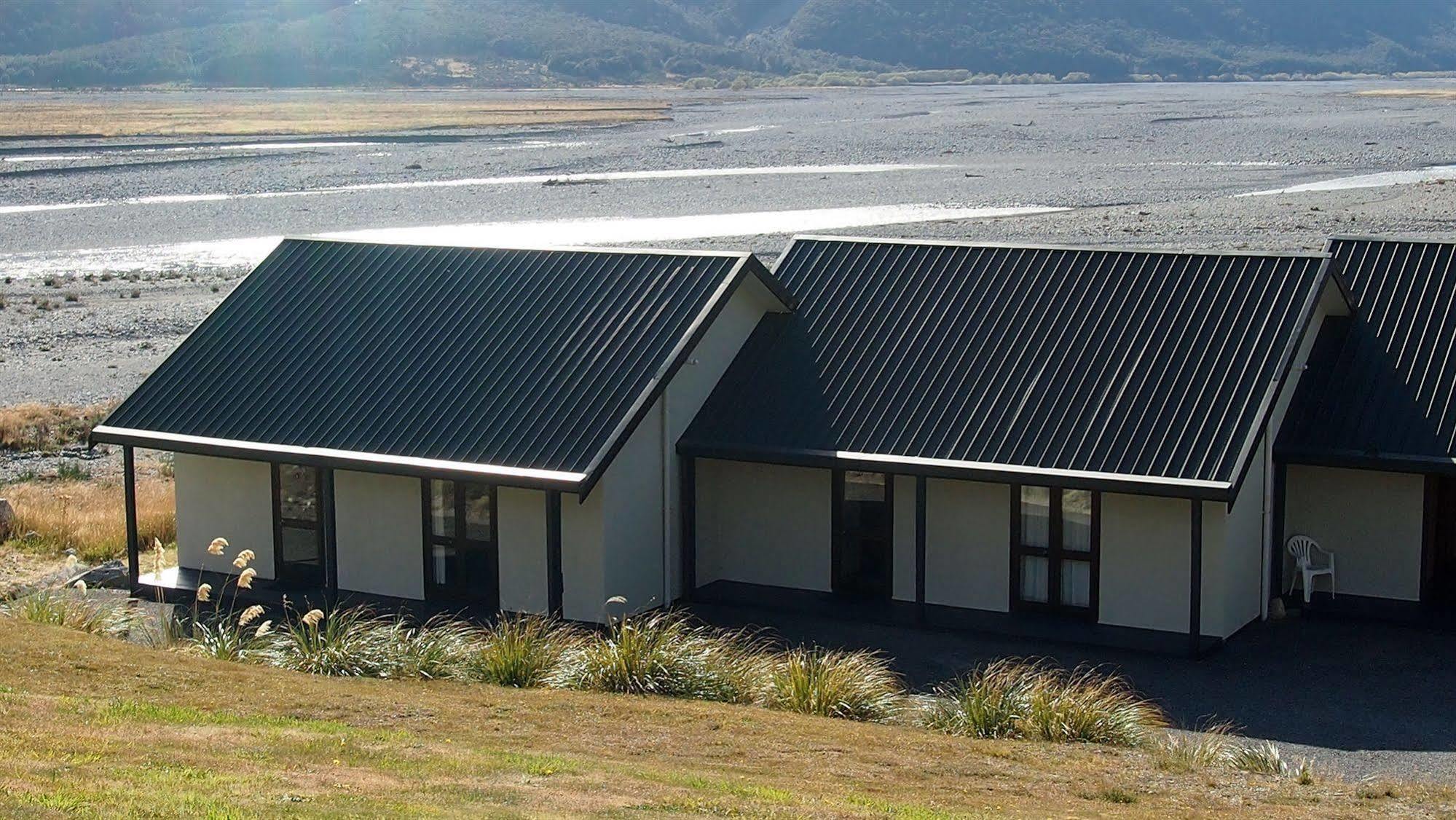 The Bealey Hotel Arthur's Pass Exterior photo